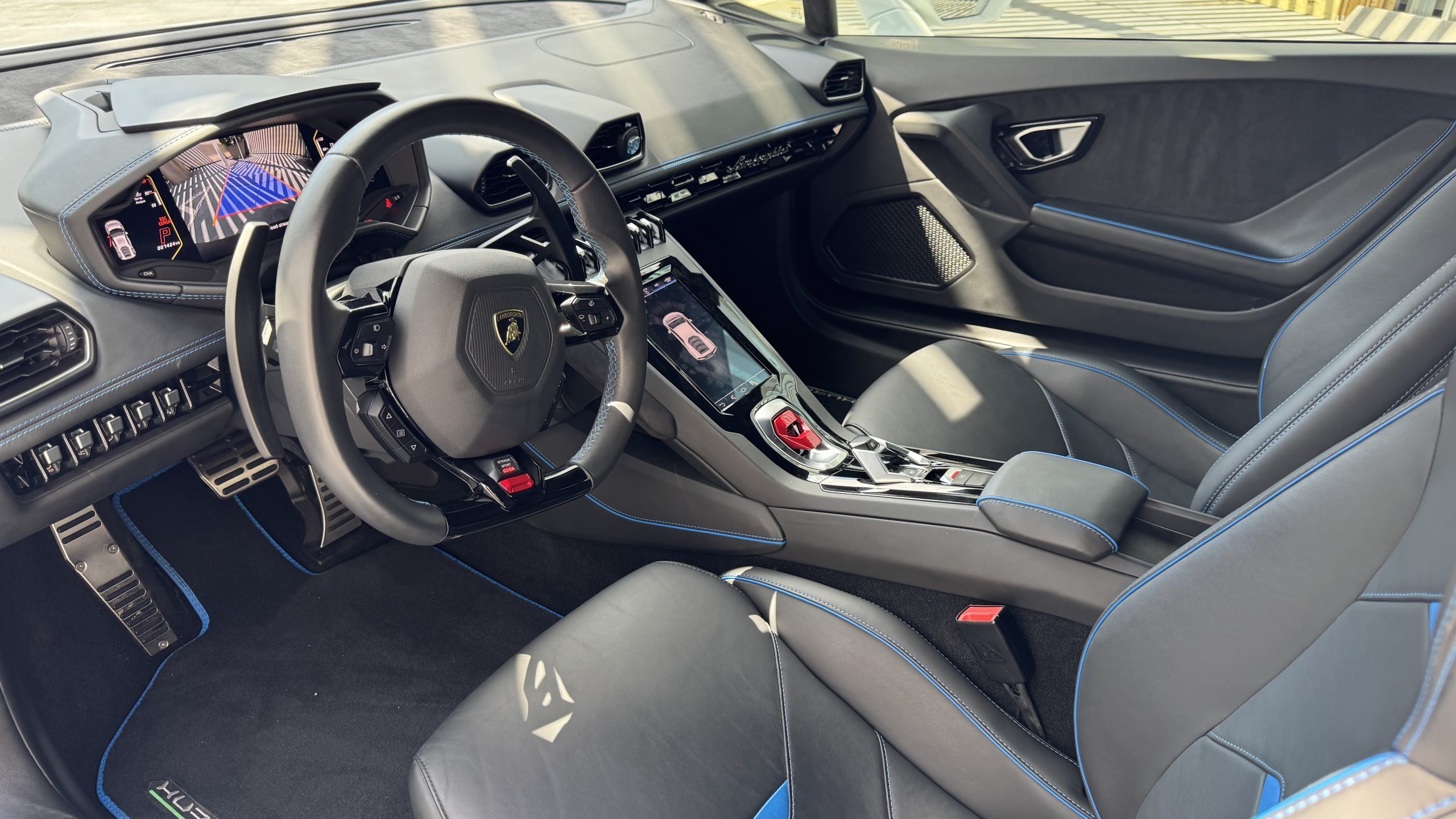 Lamborghini Huracan EVO interior steering wheel and center console