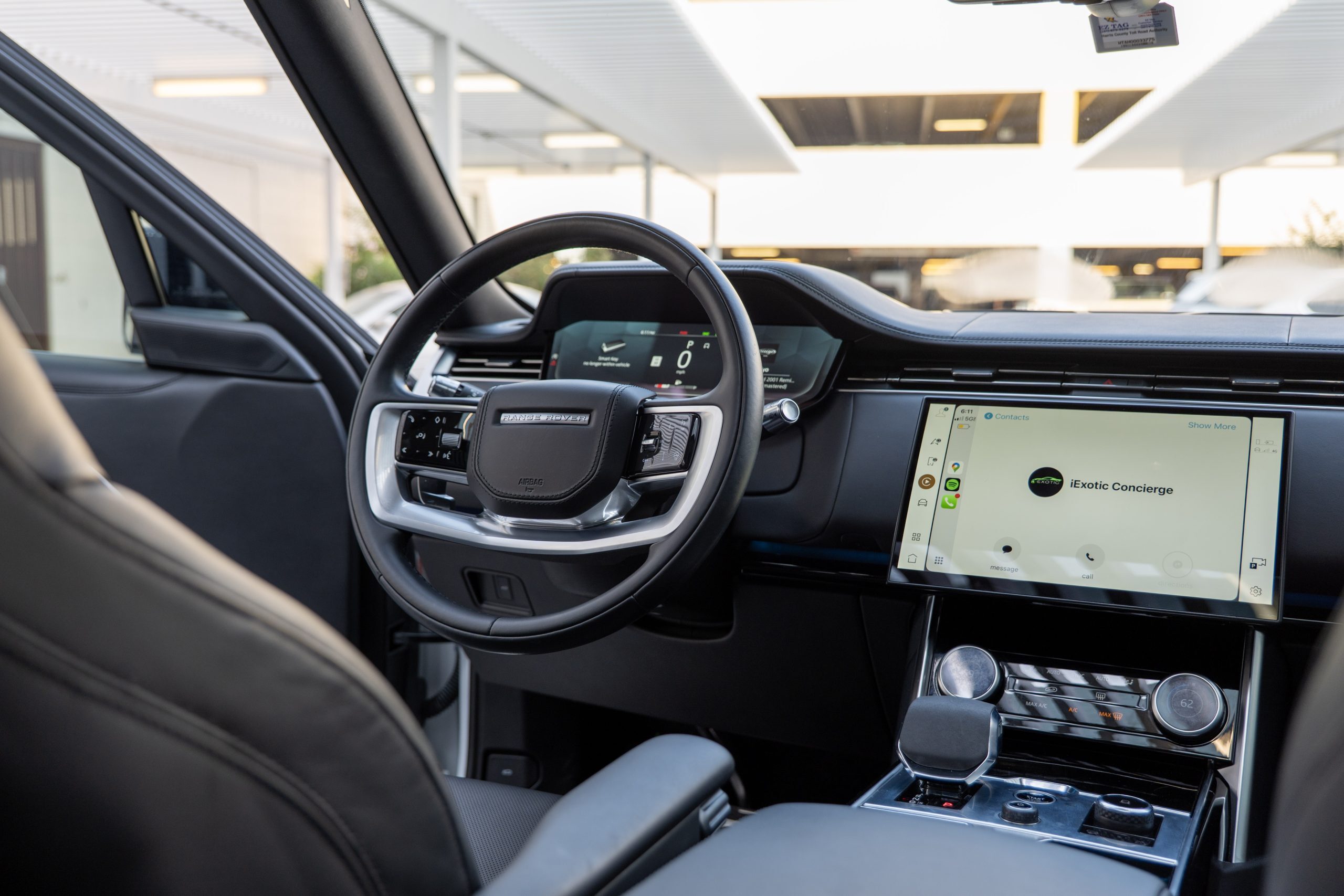 Full tech dashboard and steering interface in Range Rover
